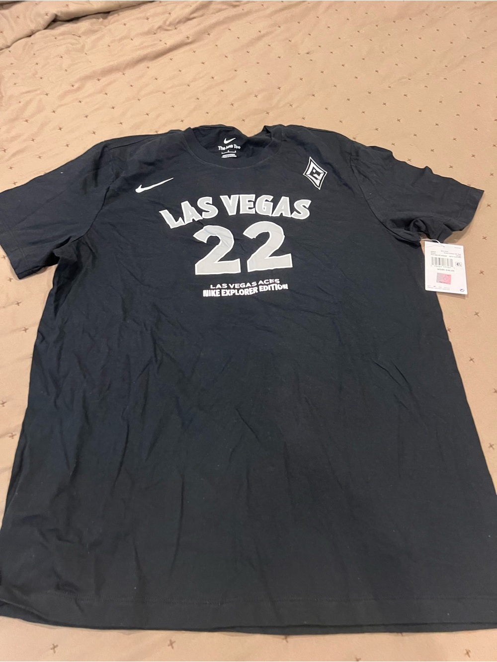 Nike Men’s Las Vegas 22 Graphic Tee - Black and White